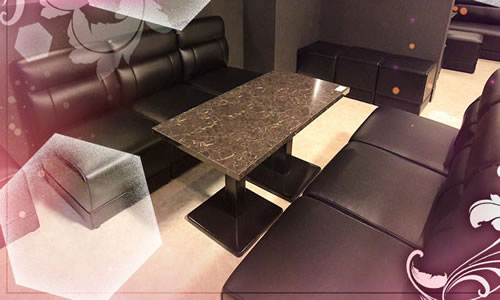 バー　リリィー